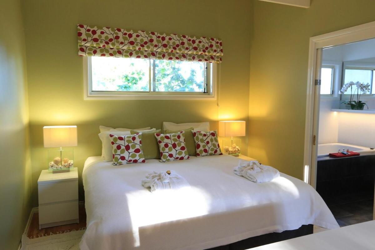 Inglenook Luxury Spa Cottage For Two 카우즈 외부 사진